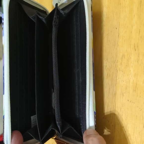 Pineapple themed wallet - Picture 3 of 5